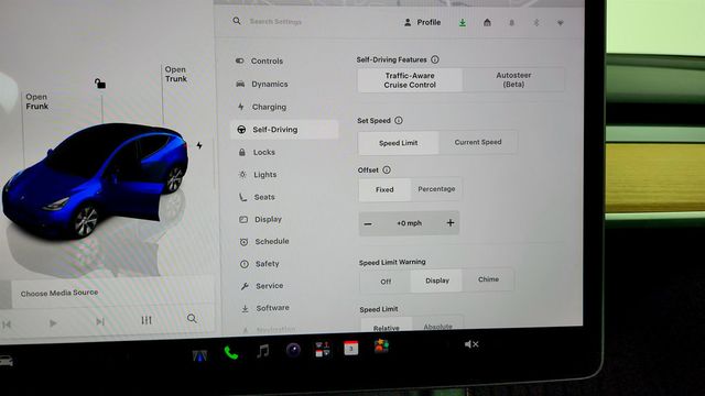 2024 Tesla Model Y Long Range AWD - 23075721 - 17