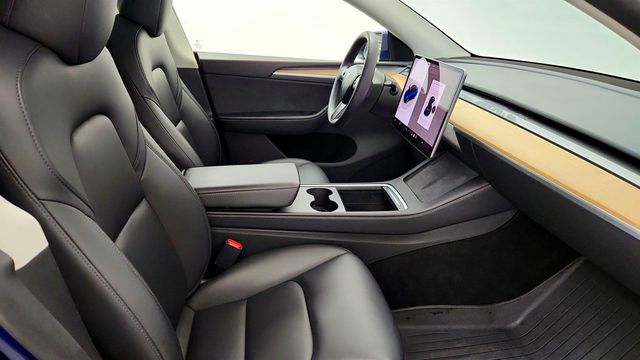 2024 Tesla Model Y Long Range AWD - 23075721 - 24