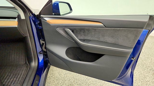 2024 Tesla Model Y Long Range AWD - 23075721 - 26