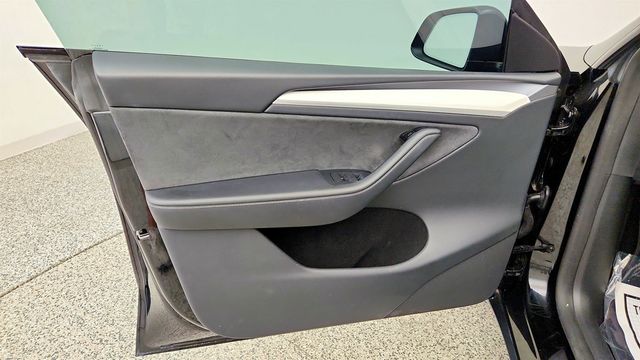 2024 Tesla Model Y Long Range AWD - 23083374 - 10