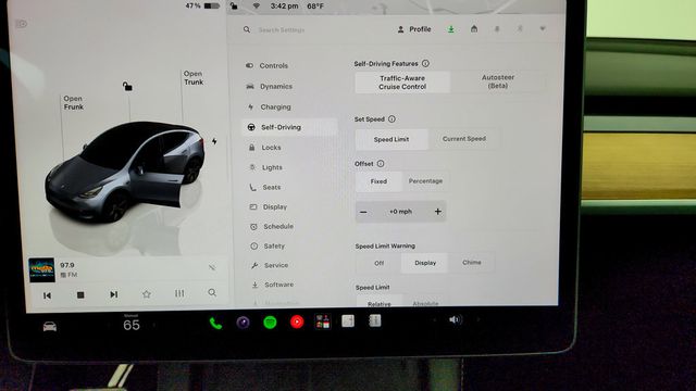 2024 Tesla Model Y Long Range AWD - 23092453 - 18