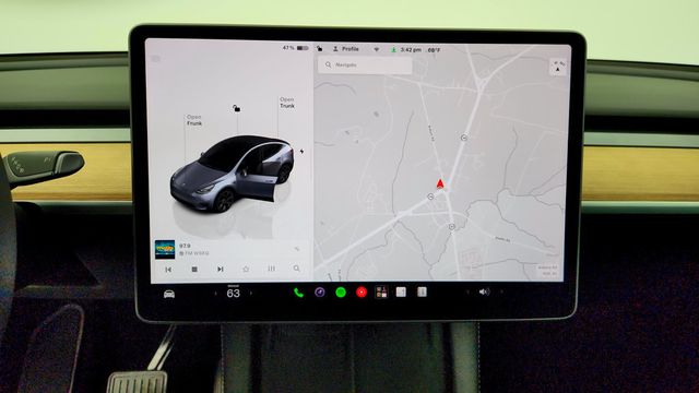 2024 Tesla Model Y Long Range AWD - 23092453 - 21