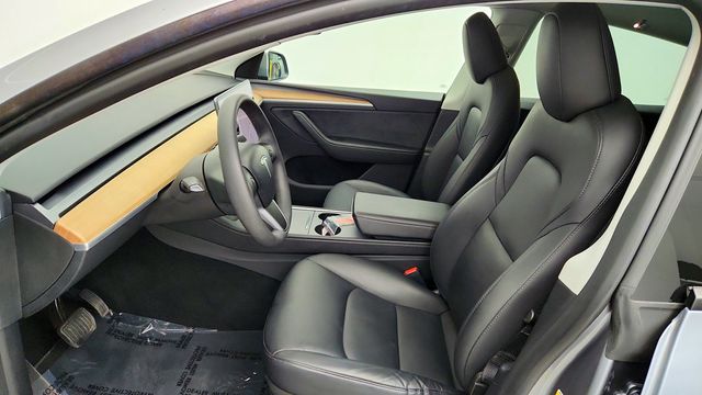 2024 Tesla Model Y Long Range AWD - 23092453 - 22