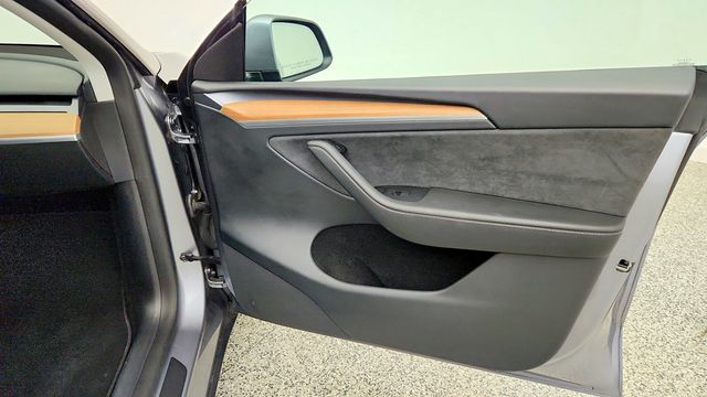 2024 Tesla Model Y Long Range AWD - 23092453 - 29