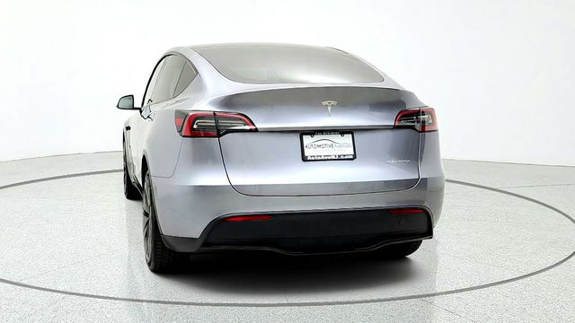2024 Tesla Model Y Long Range AWD - 23092453 - 5