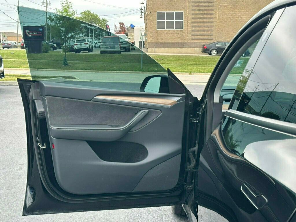2024 Tesla Model Y Long Range AWD - 23058457 - 22