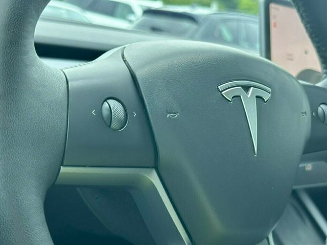2024 Tesla Model Y Long Range AWD - 23058457 - 30