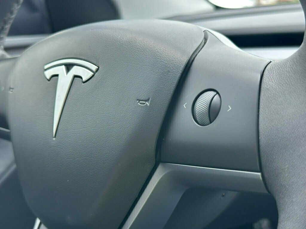 2024 Tesla Model Y Long Range AWD - 23058457 - 31
