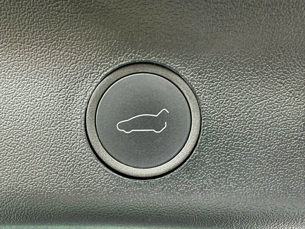 2024 Tesla Model Y Long Range AWD - 23058457 - 41