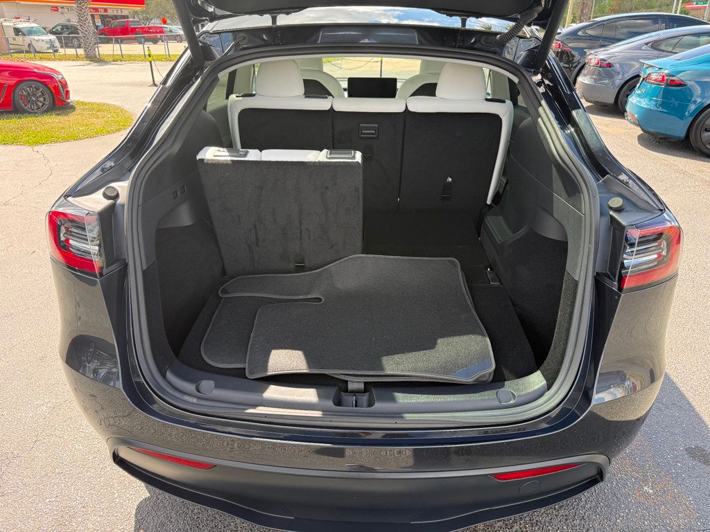 2024 Tesla Model Y **Long Range AWD 7 PASSENGERS** - 22994434 - 24