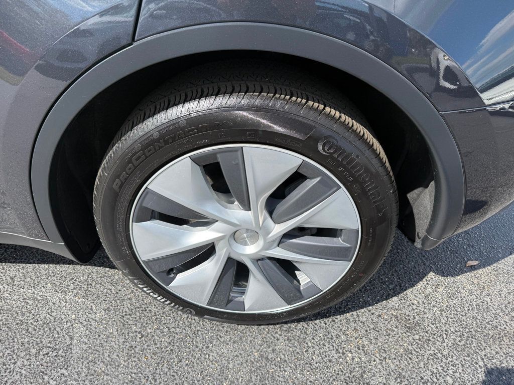 2024 Tesla Model Y **Long Range AWD 7 PASSENGERS** - 22994434 - 34