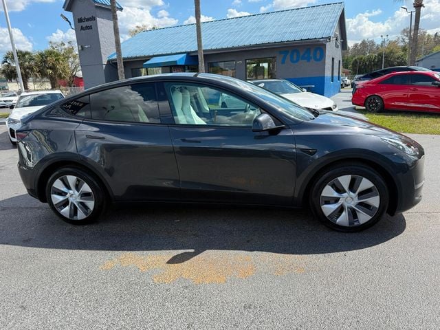 2024 Tesla Model Y **Long Range AWD 7 PASSENGERS** - 22994434 - 3