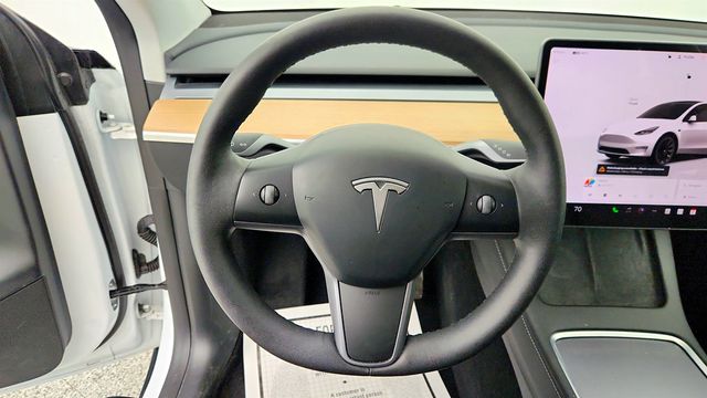 2024 Tesla Model Y Long Range AWD w/ 20'' Induction Wheels! - 23009524 - 11