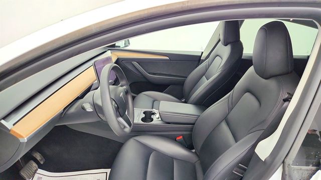 2024 Tesla Model Y Long Range AWD w/ 20'' Induction Wheels! - 23009524 - 22