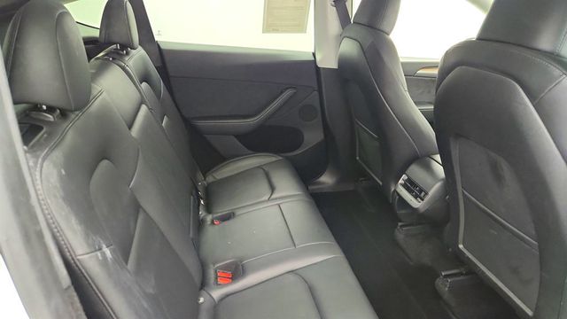 2024 Tesla Model Y Long Range AWD w/ 20'' Induction Wheels! - 23009524 - 25