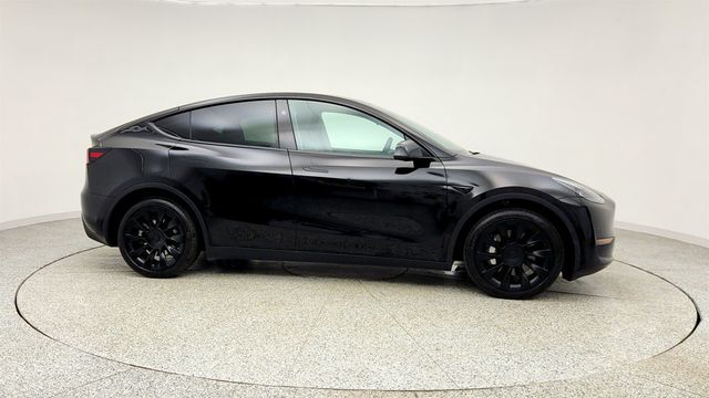 2024 Tesla Model Y Long Range AWD with 20'' Induction Wheels - 23008366 - 3