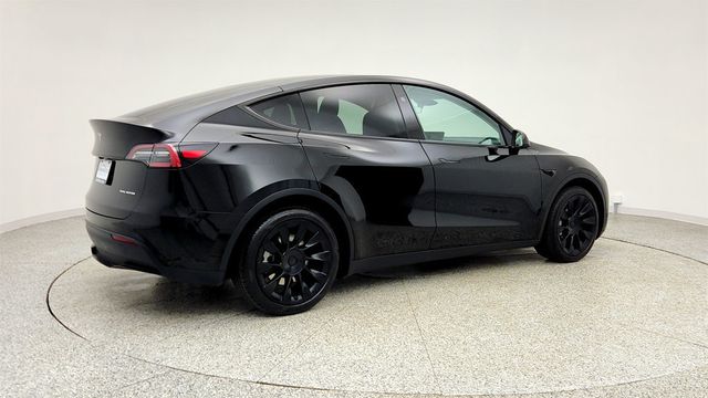 2024 Tesla Model Y Long Range AWD with 20'' Induction Wheels - 23008366 - 4