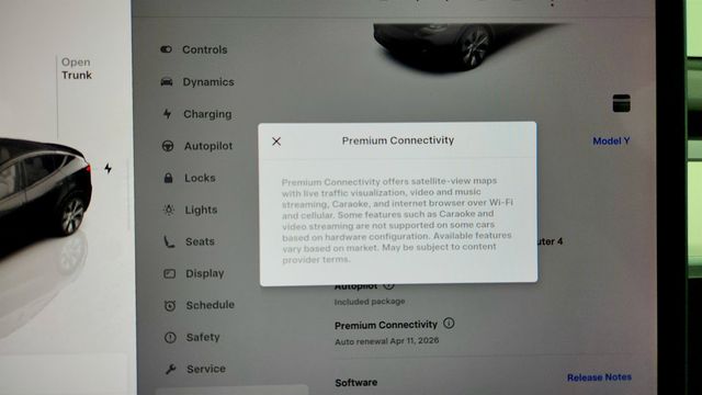 2024 Tesla Model Y Long Range AWD with 7 Seat White & Black Premium Interior - 22969693 - 16