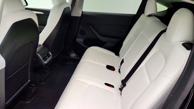 2024 Tesla Model Y Long Range AWD with 7 Seat White & Black Premium Interior - 22969693 - 25