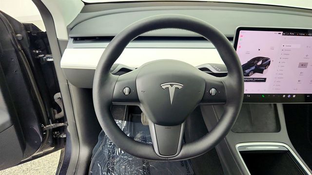 2024 Tesla Model Y Long Range AWD w/ White & Black Premium Interior - 23009155 - 12