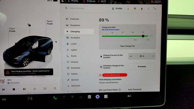 2024 Tesla Model Y Long Range AWD w/ White & Black Premium Interior - 23009155 - 17