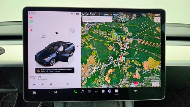 2024 Tesla Model Y Long Range AWD w/ White & Black Premium Interior - 23009155 - 21