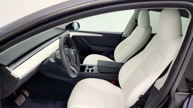 2024 Tesla Model Y Long Range AWD w/ White & Black Premium Interior - 23009155 - 22