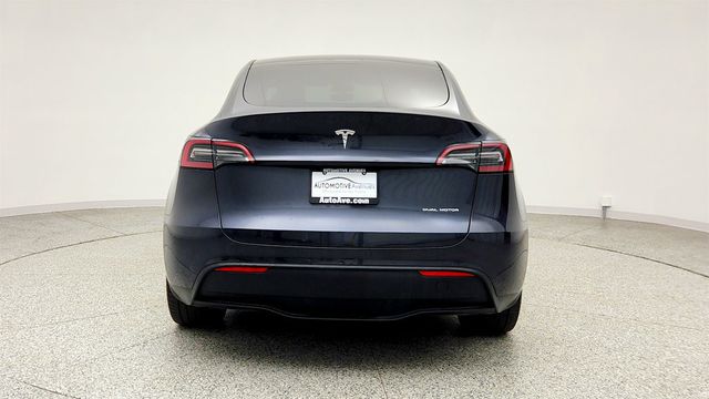2024 Tesla Model Y Long Range AWD w/ White & Black Premium Interior - 23009155 - 5