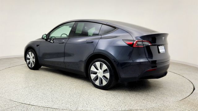 2024 Tesla Model Y Long Range AWD w/ White & Black Premium Interior - 23009155 - 6