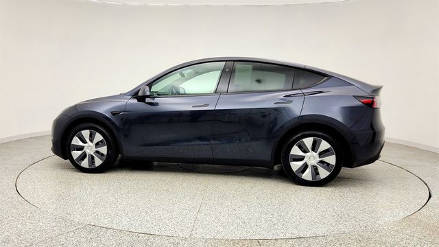 2024 Tesla Model Y Long Range AWD w/ White & Black Premium Interior - 23009155 - 7