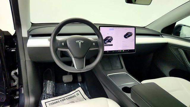 2024 Tesla Model Y Long Range AWD w/ White & Black Premium Interior - 23053785 - 11