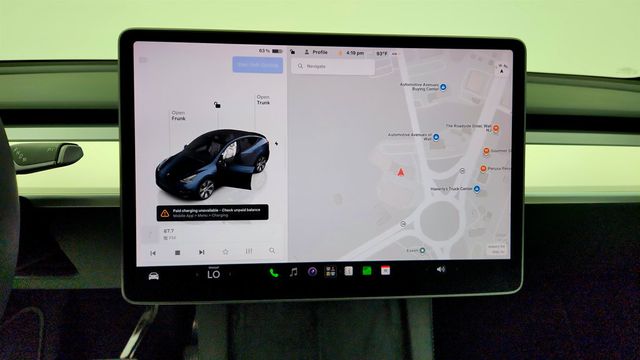 2024 Tesla Model Y Long Range AWD w/ White & Black Premium Interior - 23053785 - 21