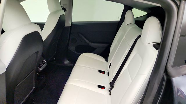 2024 Tesla Model Y Long Range AWD w/ White & Black Premium Interior - 23053785 - 23