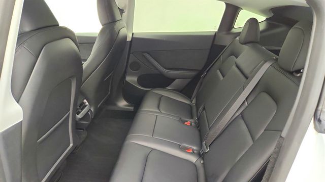 2024 Tesla Model Y Long Range RWD - 23041702 - 23