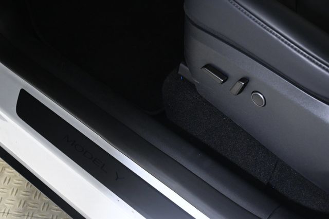 2024 Tesla Model Y Performance - 22977294 - 18