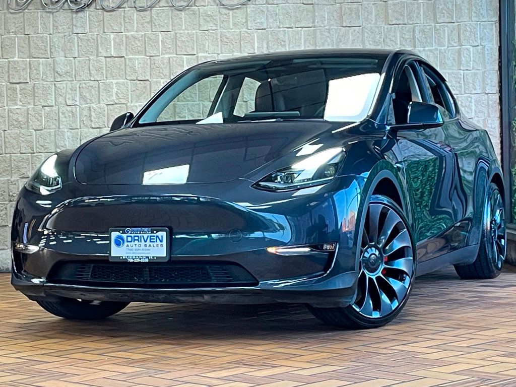 2024 Tesla Model Y Performance photo 2