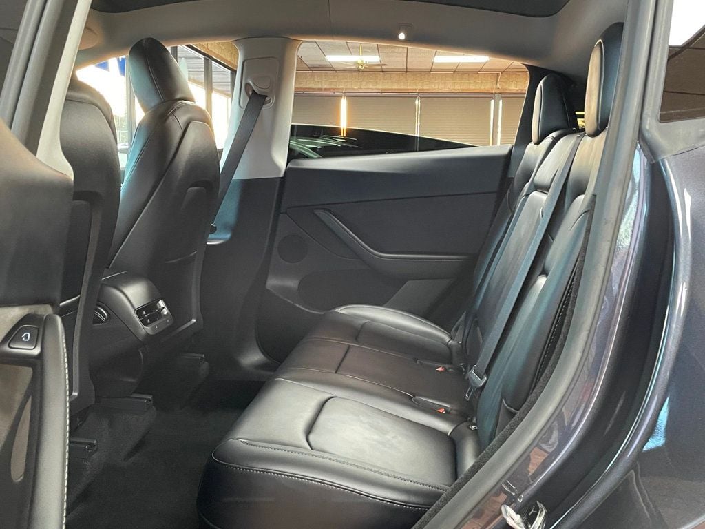 2024 Tesla Model Y Performance photo 23