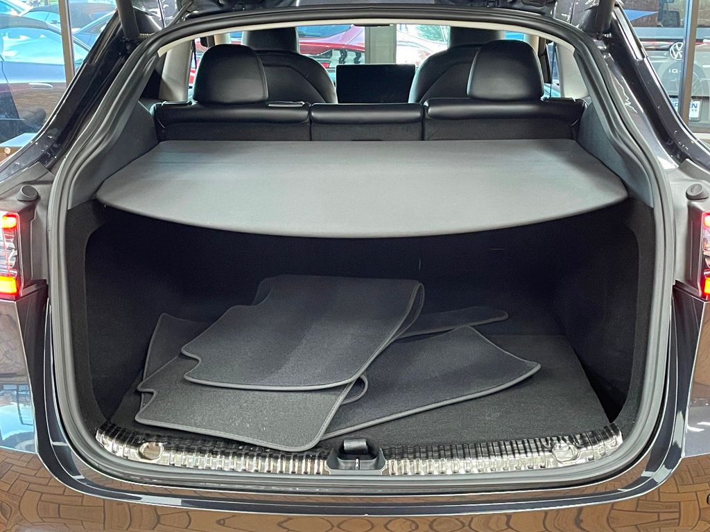 2024 Tesla Model Y Performance photo 26