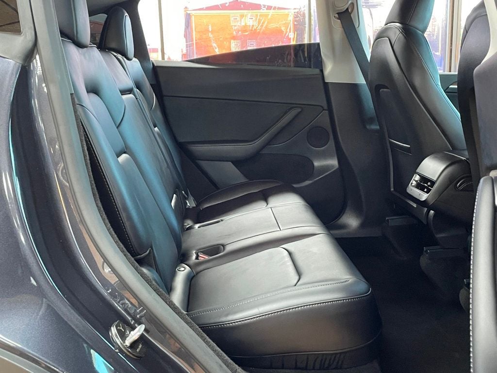 2024 Tesla Model Y Performance photo 27