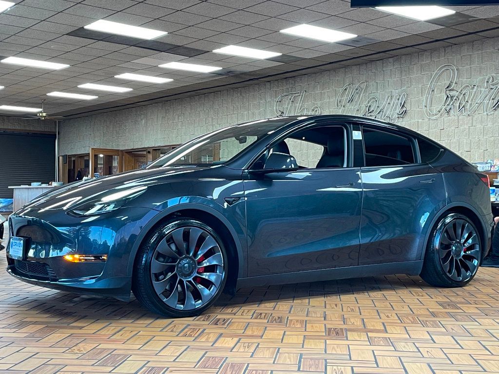 2024 Tesla Model Y Performance photo 6