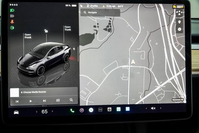 2024 Tesla Model Y Performance AWD - 22982621 - 21