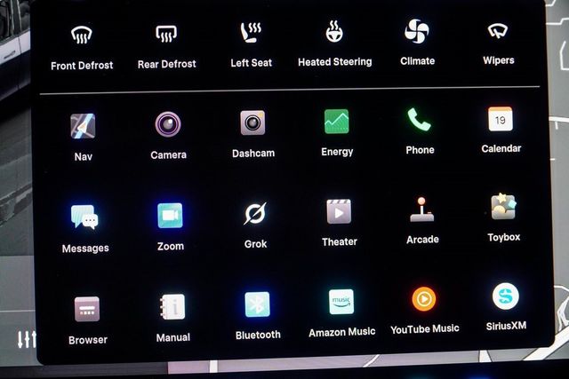 2024 Tesla Model Y Performance AWD - 22982621 - 22