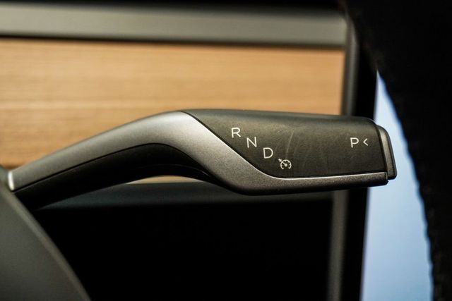 2024 Tesla Model Y Performance AWD - 22998454 - 16