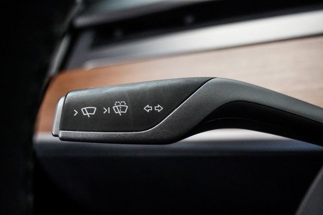 2024 Tesla Model Y Performance AWD - 22998454 - 17