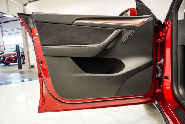 2024 Tesla Model Y Performance AWD - 22998454 - 18