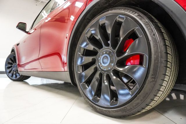 2024 Tesla Model Y Performance AWD - 22998454 - 30