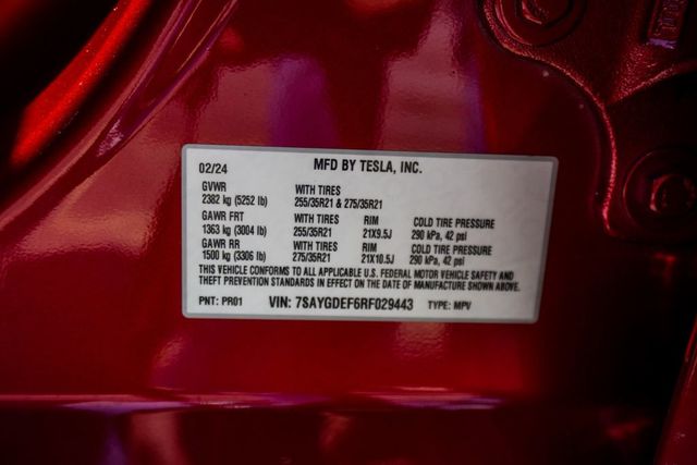 2024 Tesla Model Y Performance AWD - 22998454 - 38