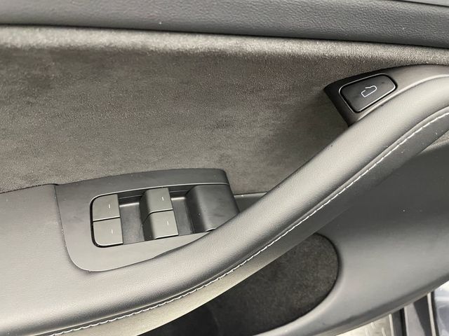 2024 Tesla Model Y Performance AWD - 22985160 - 9