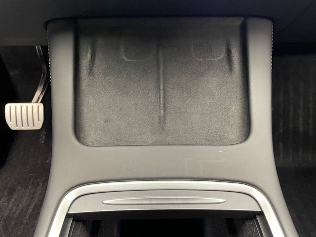 2024 Tesla Model Y Performance AWD - 22985160 - 26