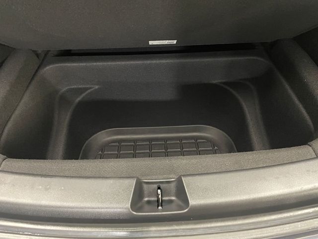 2024 Tesla Model Y Performance AWD - 22985160 - 39